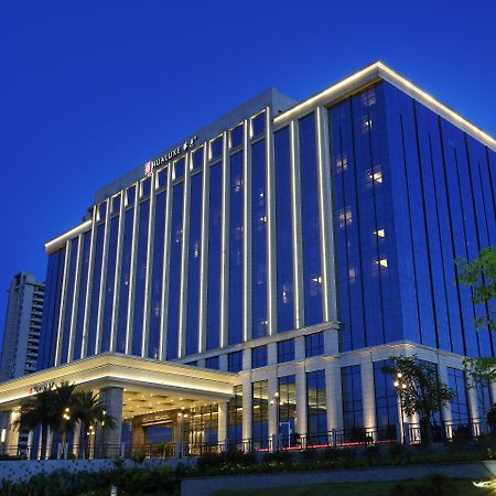 Hualuxe Yangjiang City Center Dış mekan fotoğraf